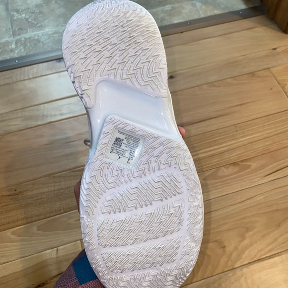 Men’s size 8 - Picture 3 of 3